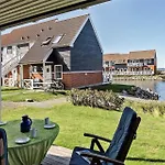 4109-borre-klintholm-havneby-9 * Borre