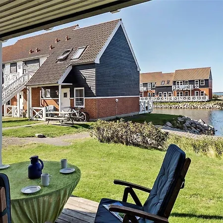 4109-borre-klintholm-havneby-9 * Borre