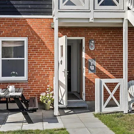 4109-borre-klintholm-havneby-9 *